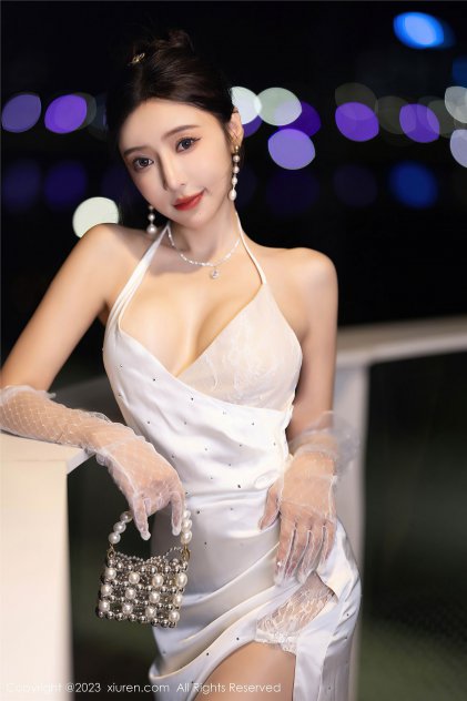 GOGO超gogo超大胆西西艺术海报